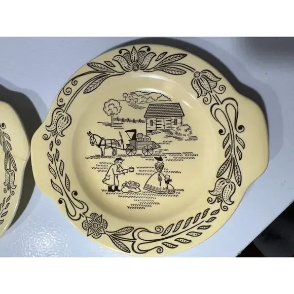 Vintage Royal China Bucks County Amish Themed Plates - set of‎ 2 - Picture 2 of 3